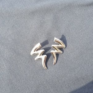 Silver zig-zag earrings